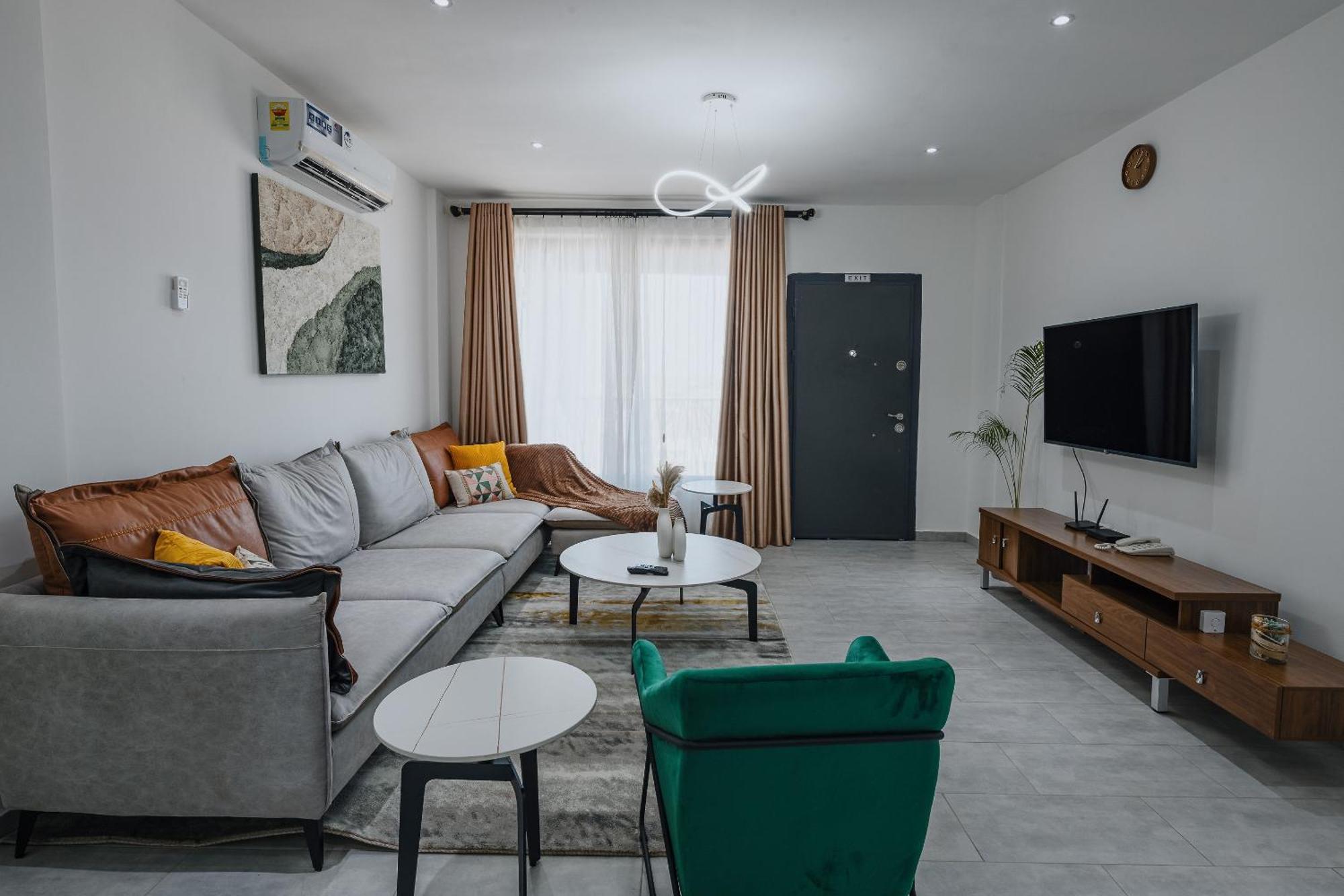 The Avery Apartments At Odomaa Place B, East Airport Akkra Exterior foto